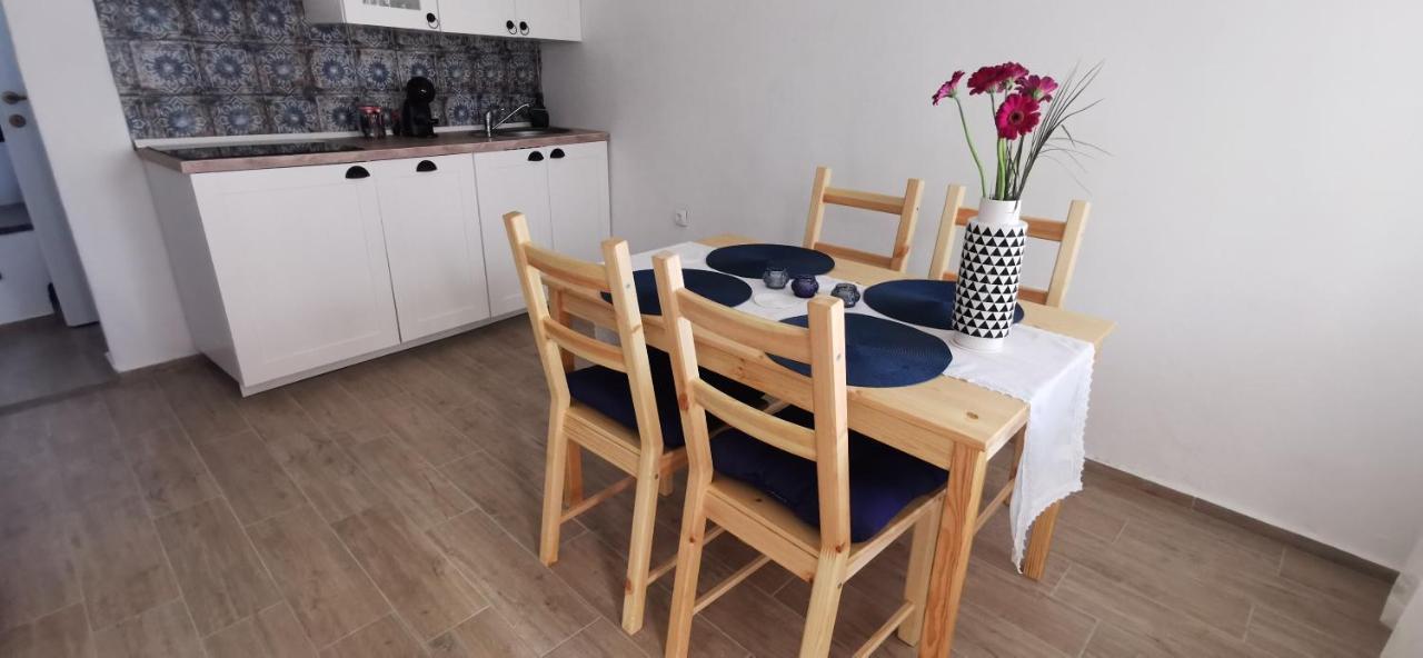 Vacation Home Kovachnica Vrbnik Zewnętrze zdjęcie
