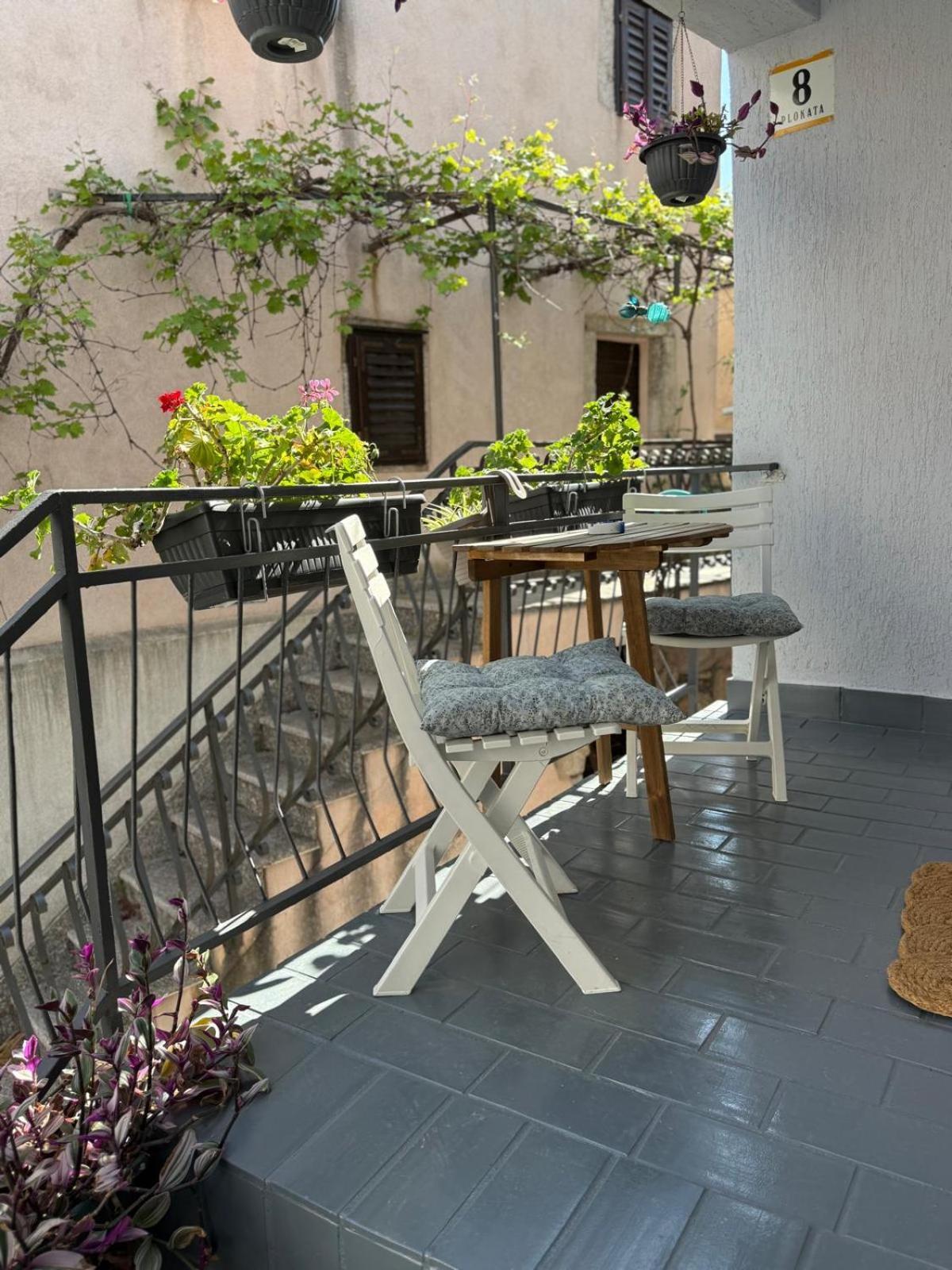 Vacation Home Kovachnica Vrbnik Zewnętrze zdjęcie